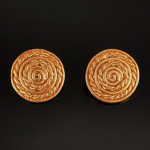✨Italy VTG Gold Gilt Clip On Earrings